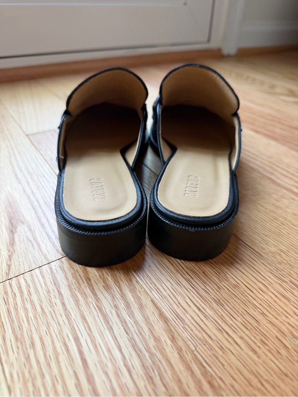 Maeve Anthropologie Black Leather Chain Loafer Mules Made in Spain EU 39 - Picture 5 of 8